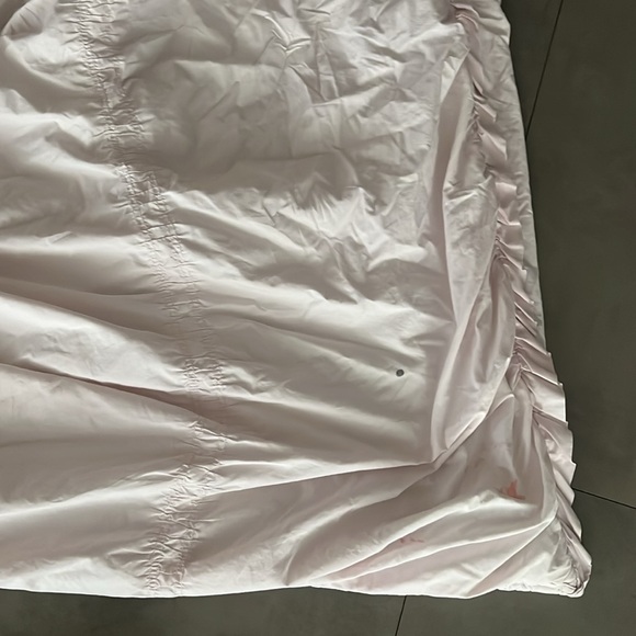 Simply Shabby Chic TWIN Pink Ruched Smocked comforter + pillowcases ( 2) set - Picture 3 of 14